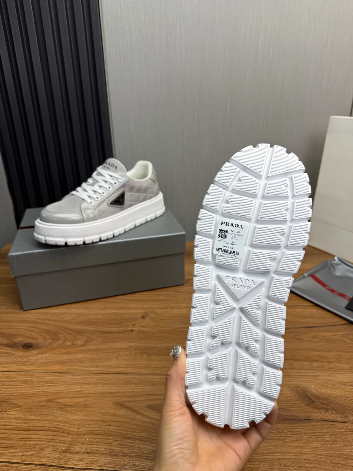 Men's shoes 💰580💰 [PRADA] Autumn and winter hot men's shoes shipped 👏Official website synchronized ⬆️Original fly-woven cowhide fabric + cowhide lining, 1⃣️:1⃣️reproduction, original sole, 38-45 (45. Customized, non-refundable)